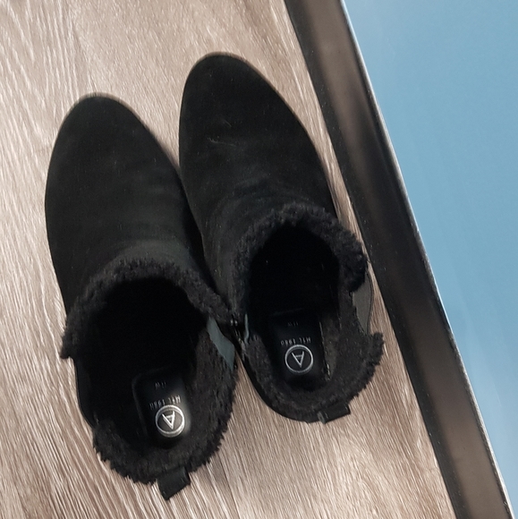 Beautiful Addition Elle Booties - Picture 4 of 6